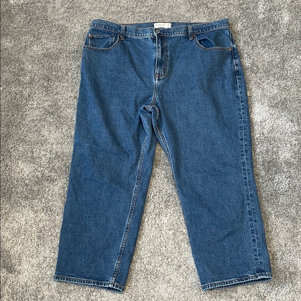 EC Abercrombie and Fitch The Ankle Straight Ultra High Rise Jeans - Size 18S